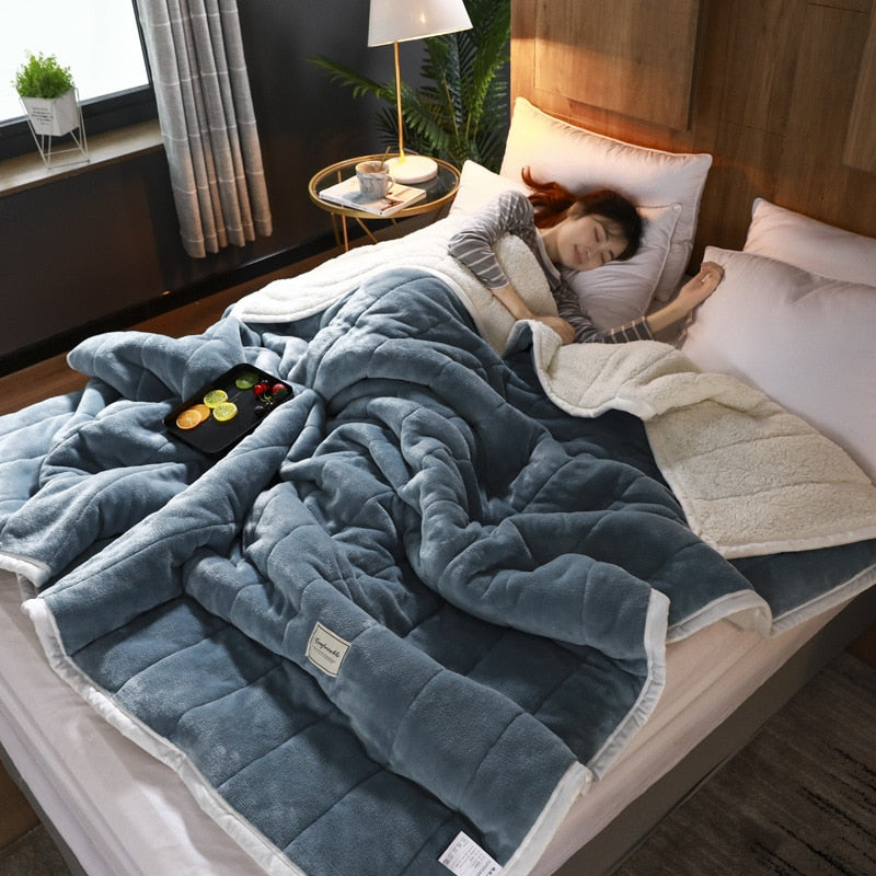 Fleece Blankets and Throws Thick Warm Winter Blankets Home Super Soft Duvet Luxury Solid Blankets on Twin Bedding