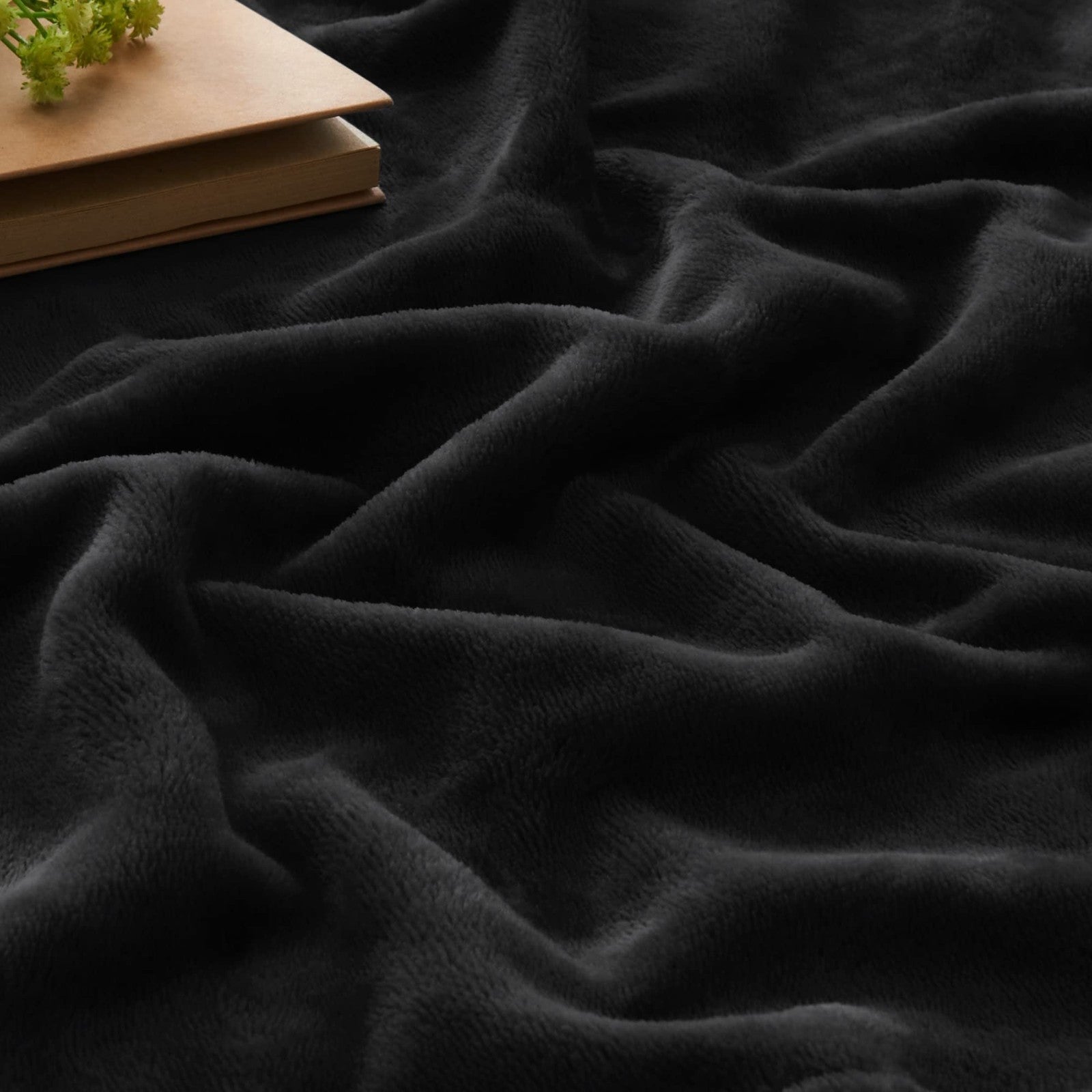 BEDELITE Fleece Blankets King Size Black Throw Blankets for Bed & Couch,Plush