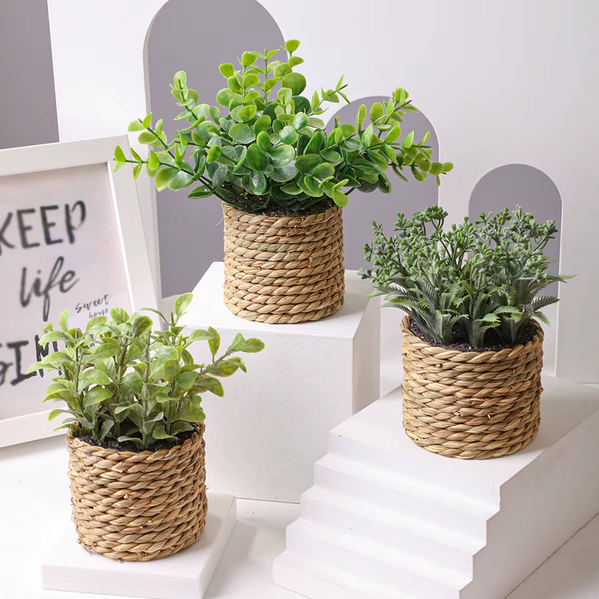 Green Artificial Plants Eucalyptus Flowers Woven Small Potted Plants Fern Grass Tuft 17Cm PE Material Home Decor