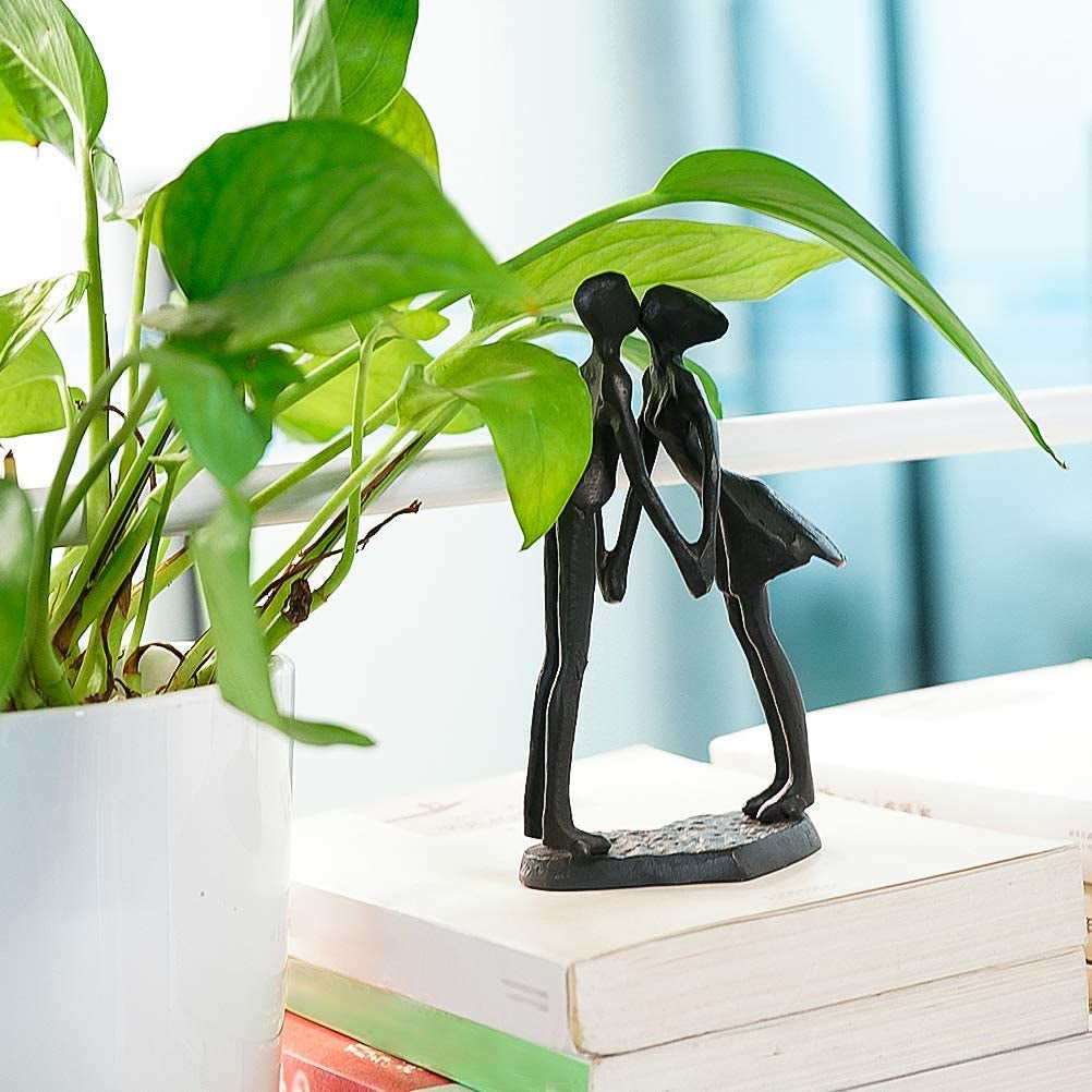 Iron Couple Sculpture for Valentine’S Day - 6 Inch Timeless Wedding Anniversary Statue, 1St to 50Th Year Love Keepsake, Home Decor for Couples