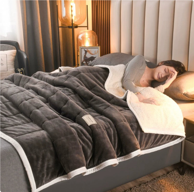 Fleece Blankets and Throws Thick Warm Winter Blankets Home Super Soft Duvet Luxury Solid Blankets on Twin Bedding